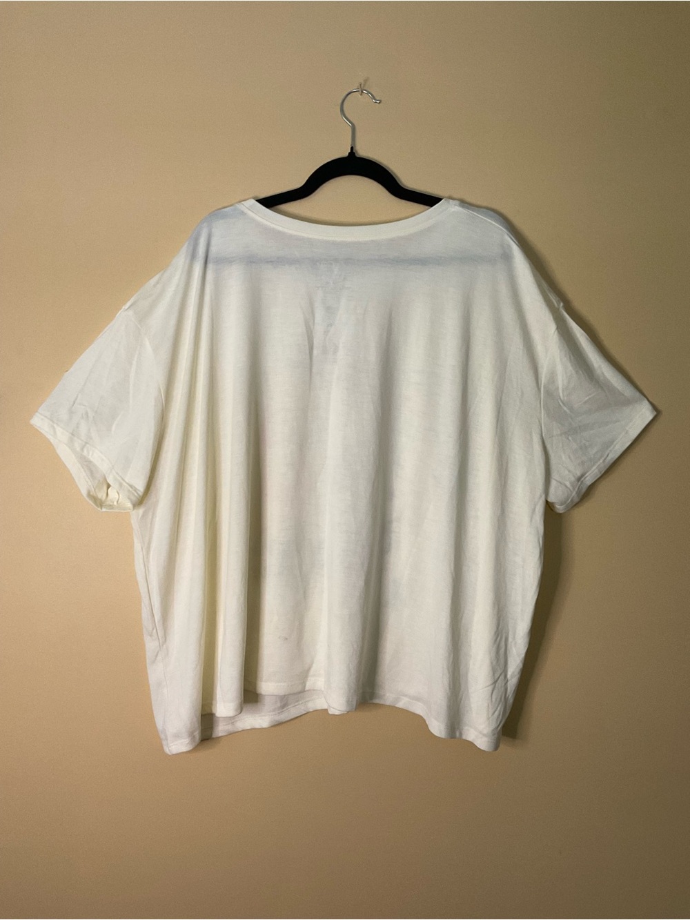 Hello Kitty Plus Size Cream Short Sleeve Graphic Tee - Picture 3 of 6